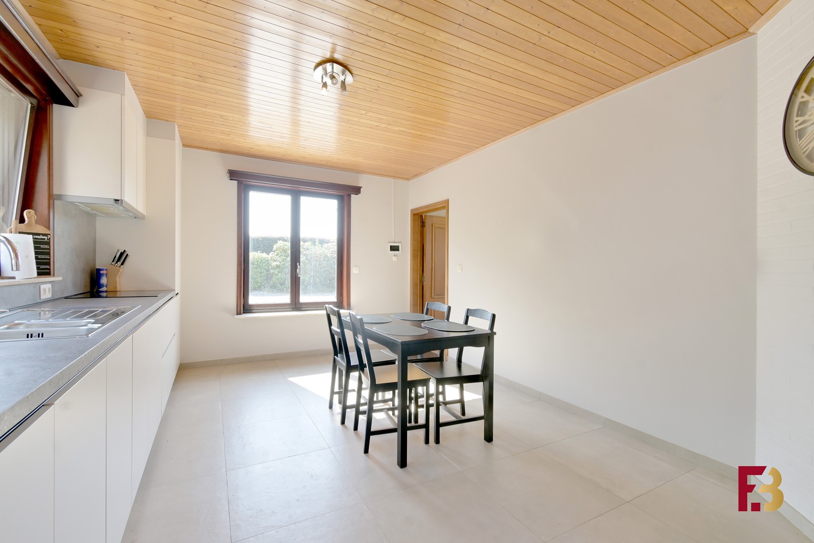 Gelijkvloerse woning met ruimte, licht en comfort te Wetteren - foto 5