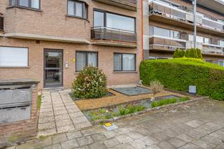 Indeling:Gelijkvloerse verdieping:- inkomhal- apart toilet met handenwasser- woon- eetkamer voorzien van een pelletkachel (32m²)- uitgeruste...