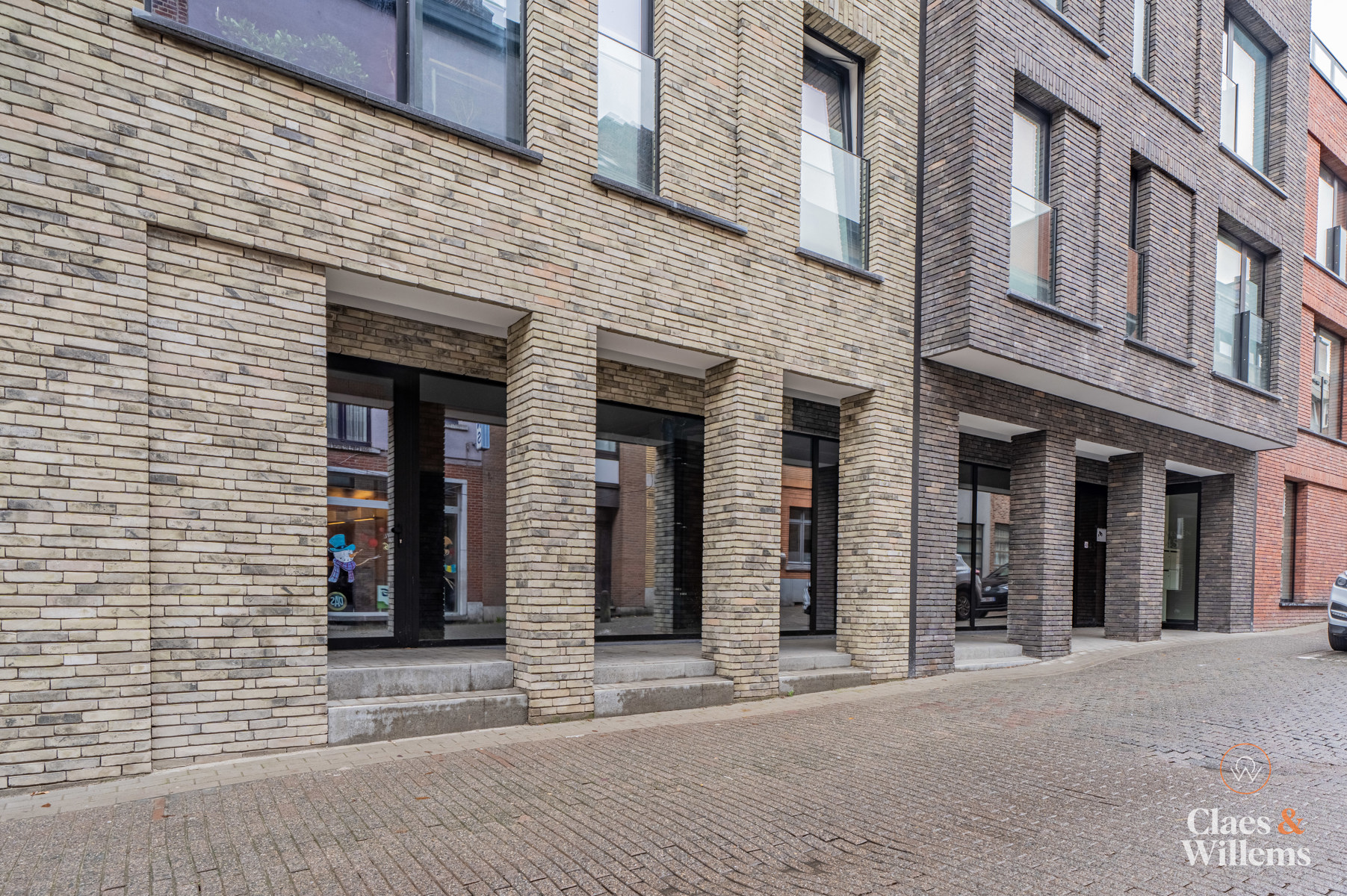 Commercial for sale in Halle - photo 1