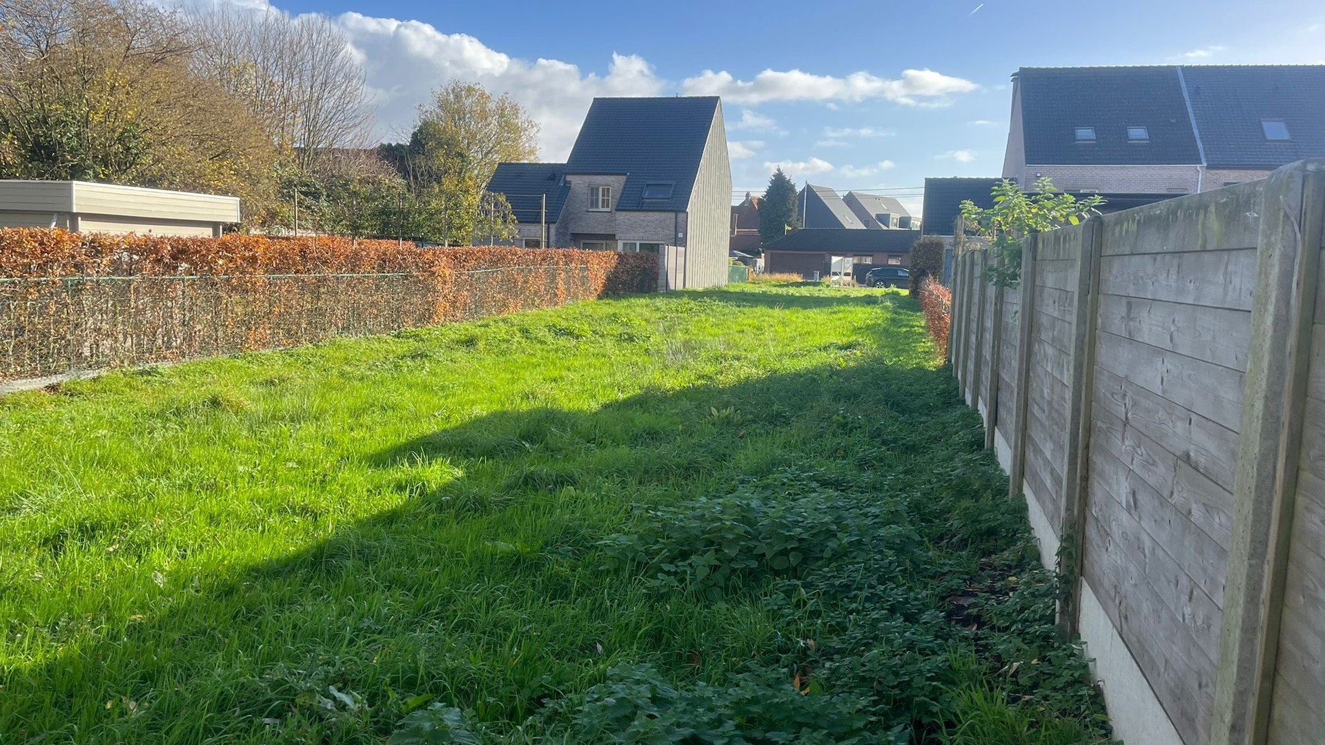 Uitstekend gelegen stuk bouwgrond voor een half open bebouwing! - foto 5