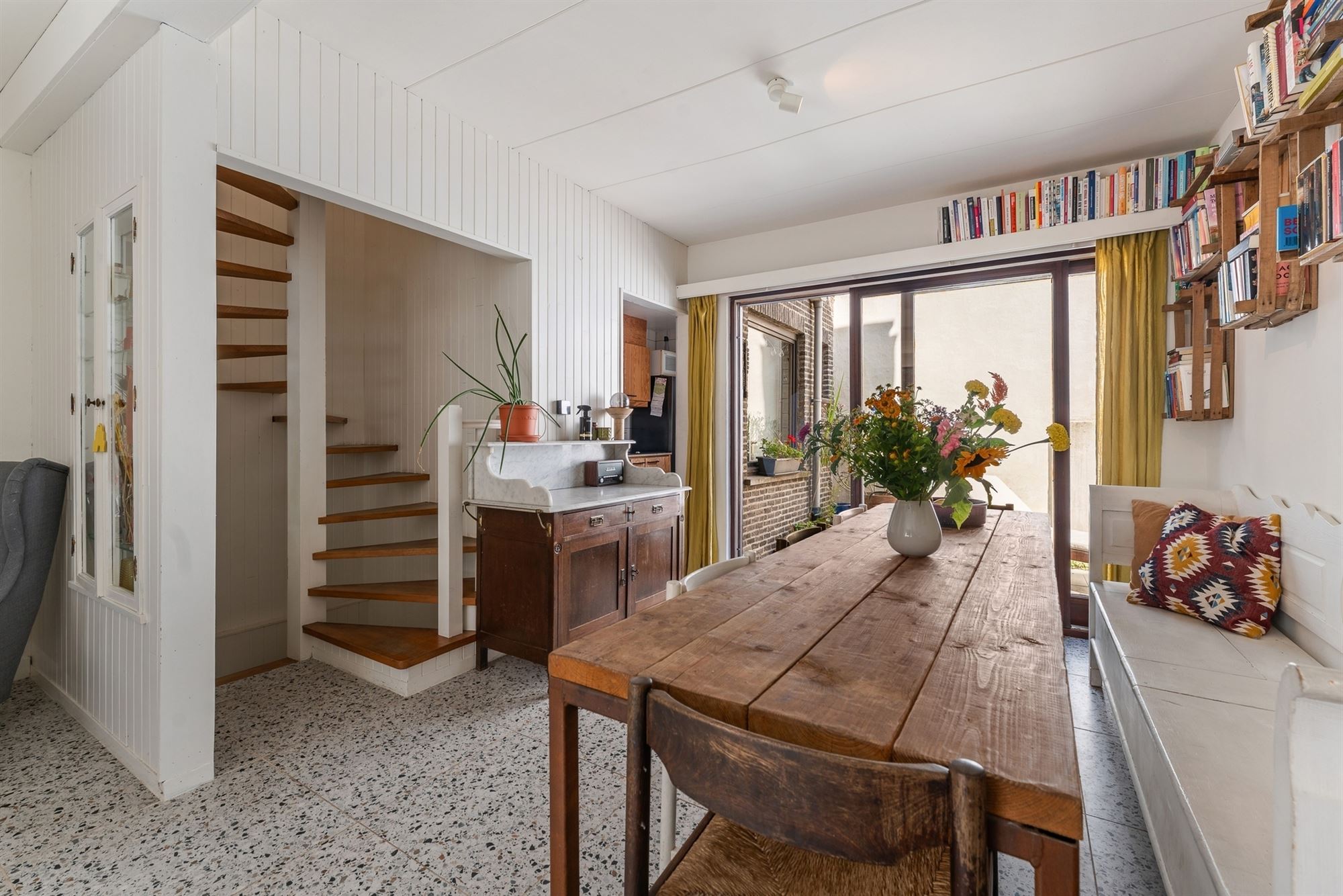 Steegwoning met naastliggend atelier/opslagplaats - foto 5