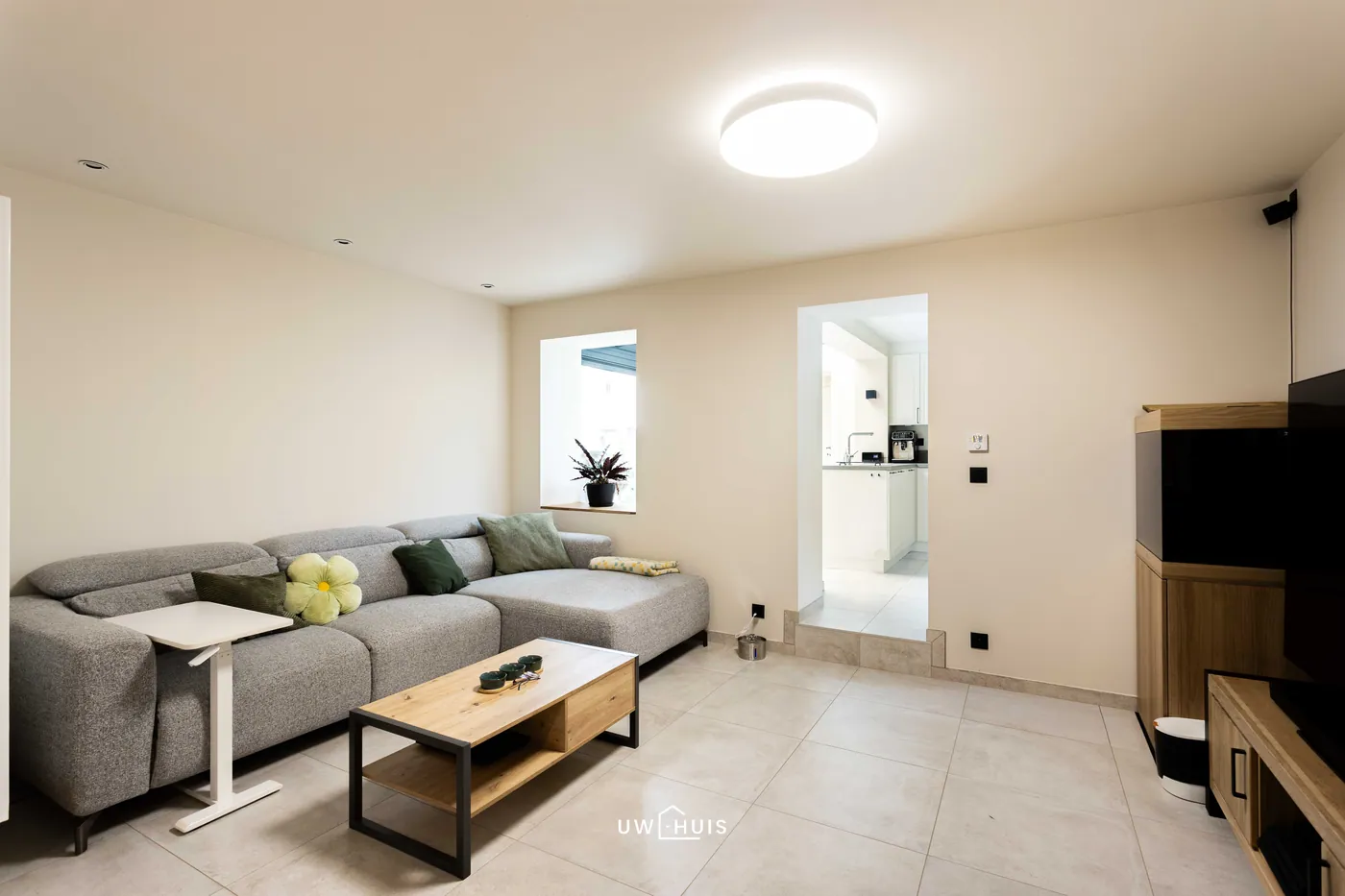 Volledig gerenoveerde en lichtrijke woning met zuidgerichte tuin in Steendorp - foto 4