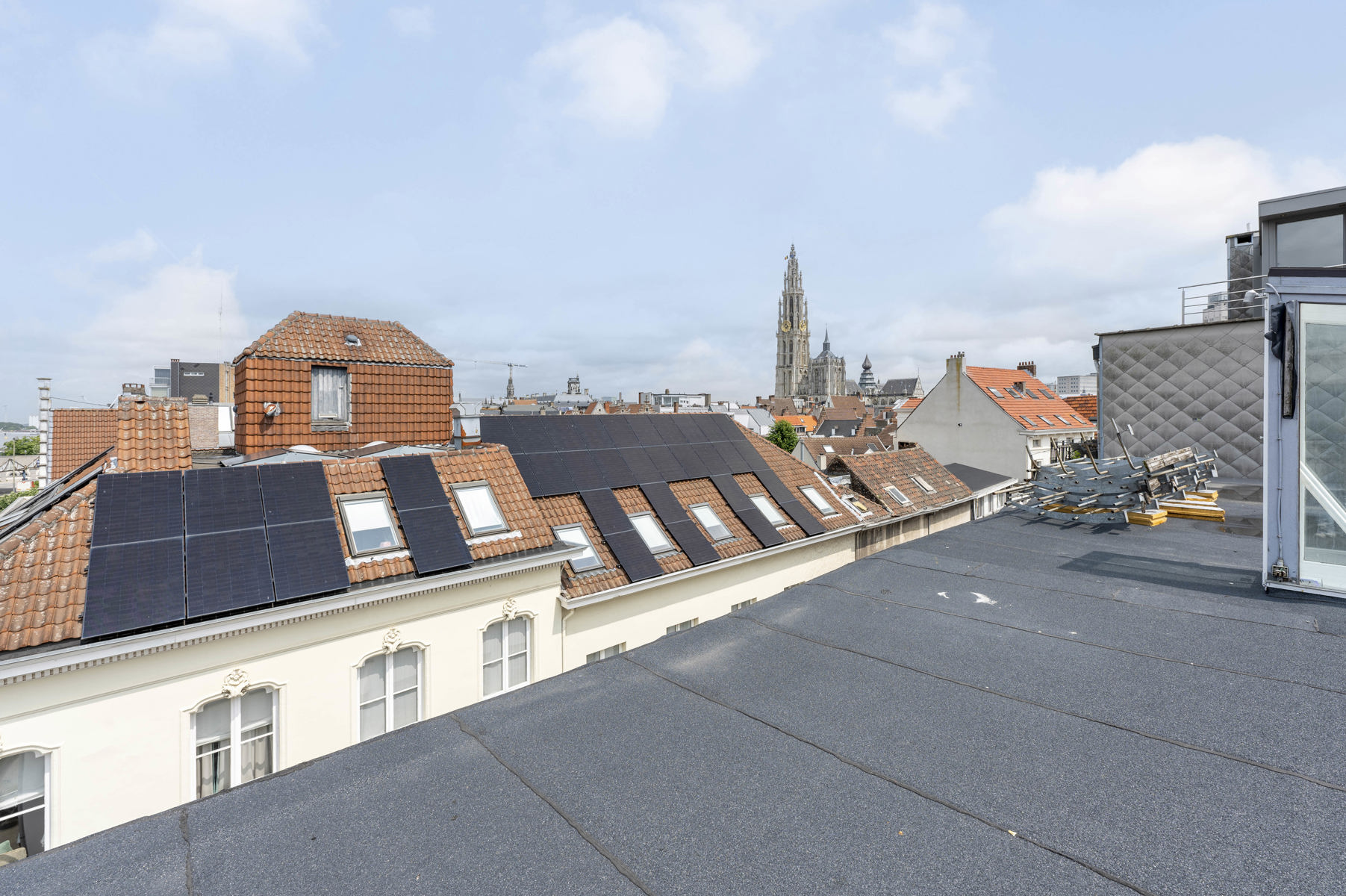 Apartment for sale in Antwerp with 2 bedrooms - photo 2