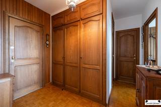Instapklaar één-slaapkamer appartement met prachtig uitzicht!Droom je van een lichtrijk appartement op een toplocatie, waar comfort en rust...