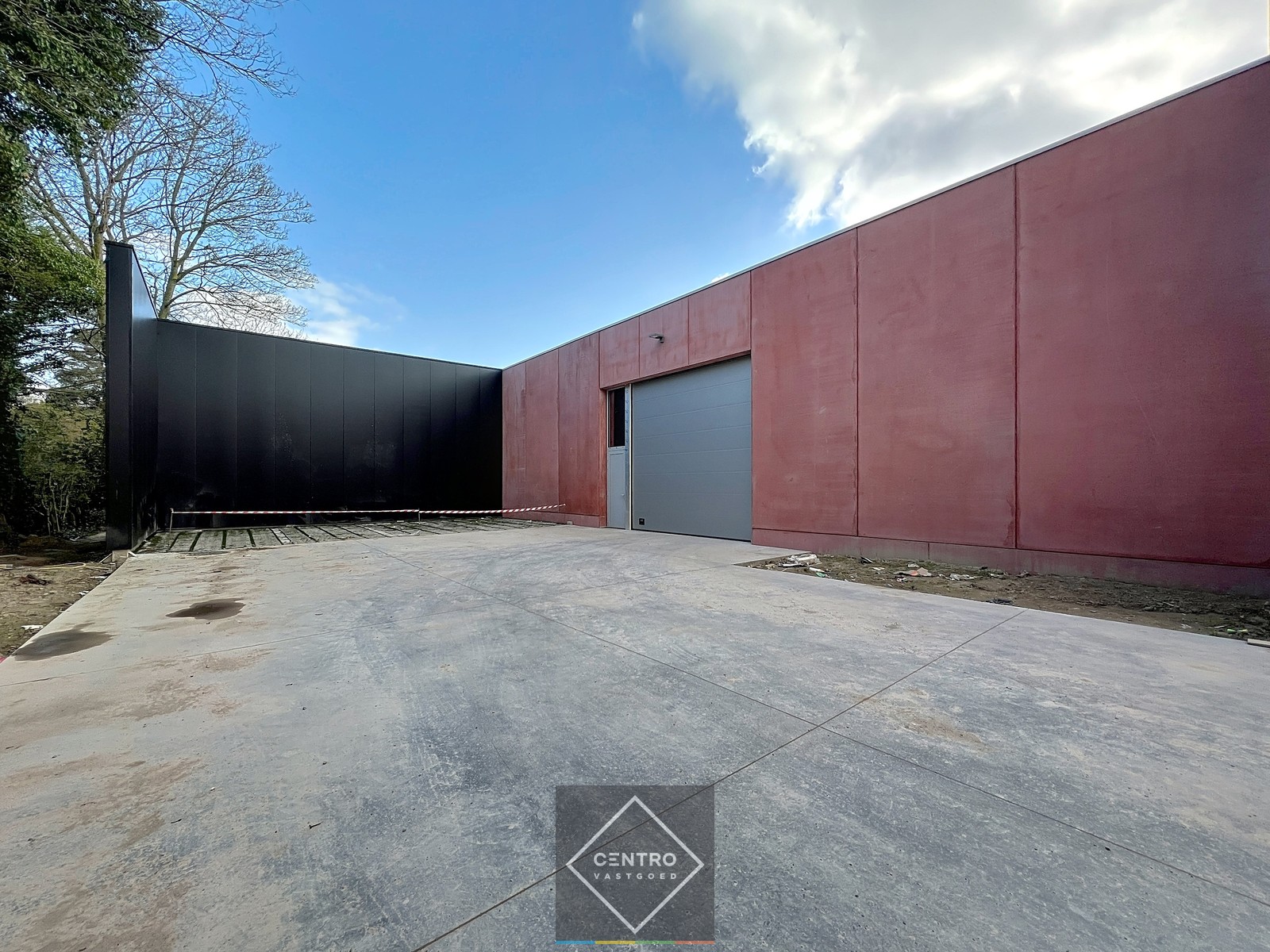 Unit van 749 m² (aangesloten op het WARMTENET) met 8 parkeerplaatsen op TOP-locatie te Kortrijk. - foto 2