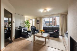 Ruim en instapklaar duplexappartement van ca. 131 m², gelegen op de 4e verdieping van Residentie “Prins De Merode” in het hart van Turnhout...