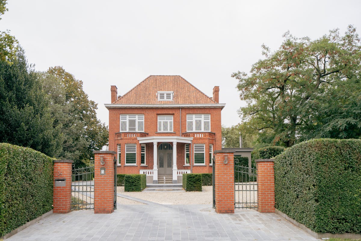 Beautiful art deco house in a very convenient location in Waregem - photo 2