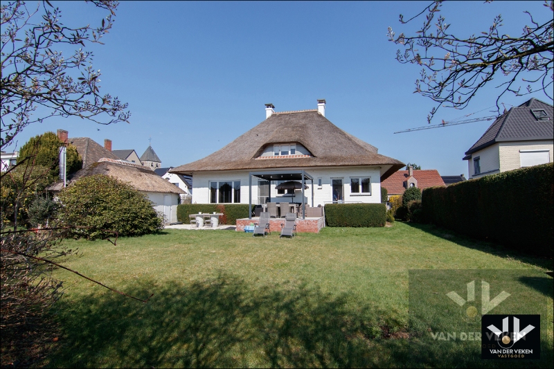 GROTENDEELS GERENOVEERDE GEZINSWONING - foto 3