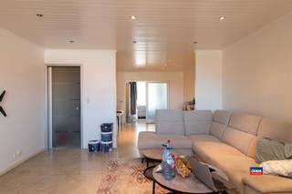<p><span>HOBOKEN | Instapklaar appartement met 1 slaapkamer | EPC B</span><span> </span></p><p><span>Indeling : Inkomhal met vestiairekast - woonkamer met open keuken - douchekamer met toilet en lavabo - ruime slaapkamer. Momenteel verhuurd voor 850 EUR (+ 90 EUR kosten) per maand.</span></p><p><span> </span></p><p><span>Troeven :</span></p><p><span>- gunstig EPC (B)</span></p><p><span>- conforme elektrische installatie</span></p><p><span>- conform dak</span></p>