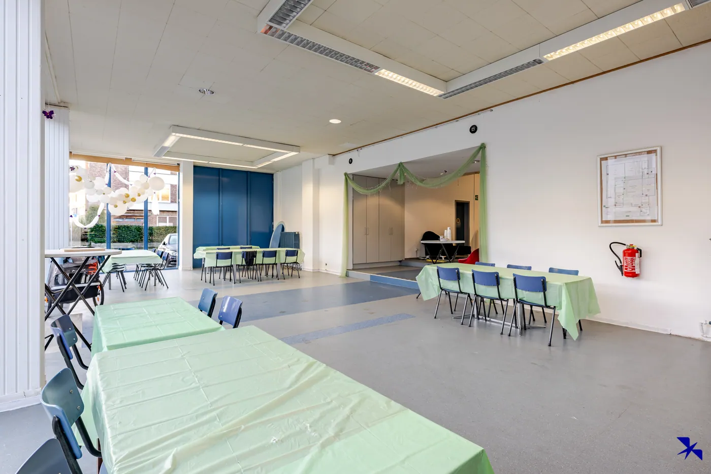 Handelspand met ruim magazijn, ideaal voor diverse zakelijke doeleinden - foto 4