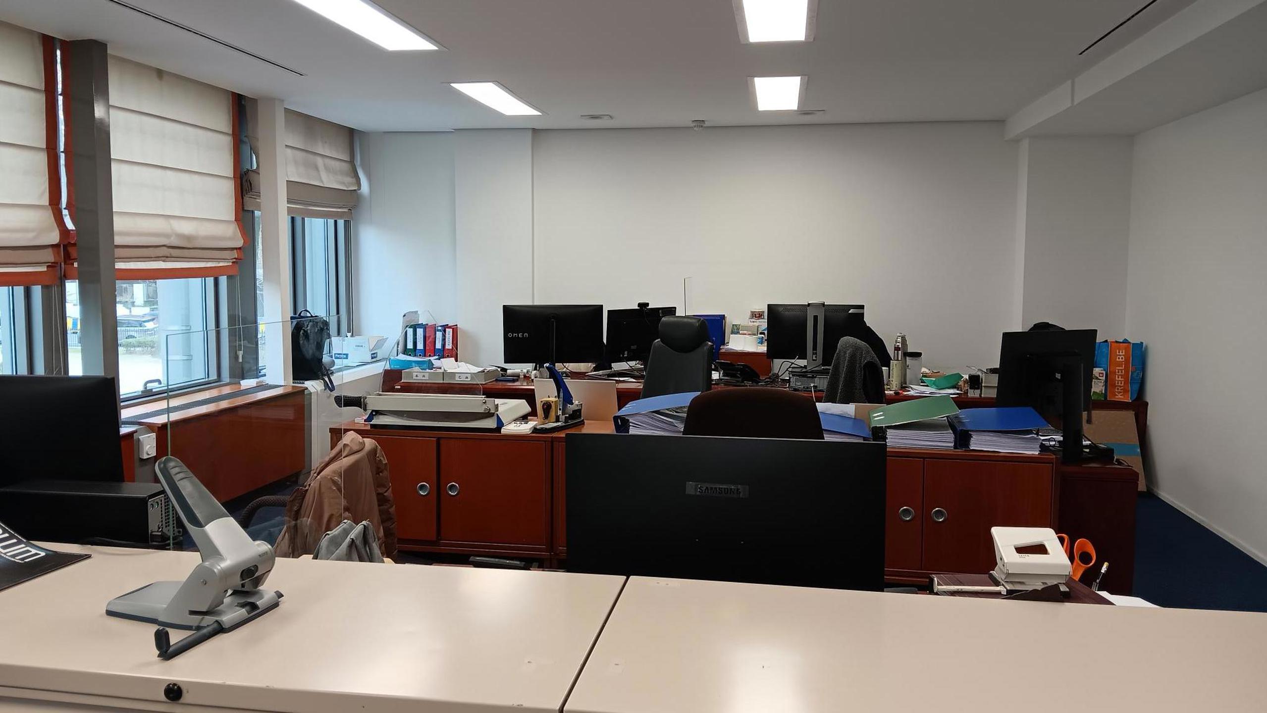 Commercial for rent in Brussels - photo 4