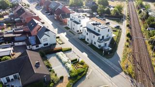 In woonproject Oriole vind je dit prachtig afgewerkte 1-slaapkamerappartement, ideaal voor alleenstaanden, koppels of investeerders. Het...