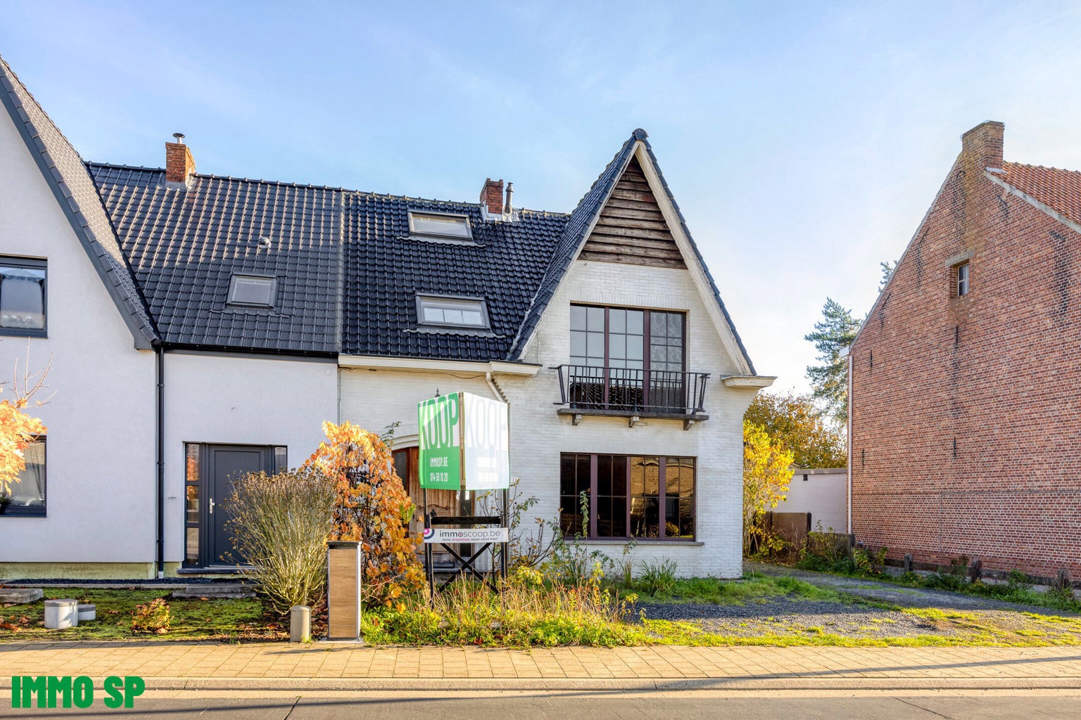 Instapklare woning in de dorpskern van Westmeerbeek. - foto 1