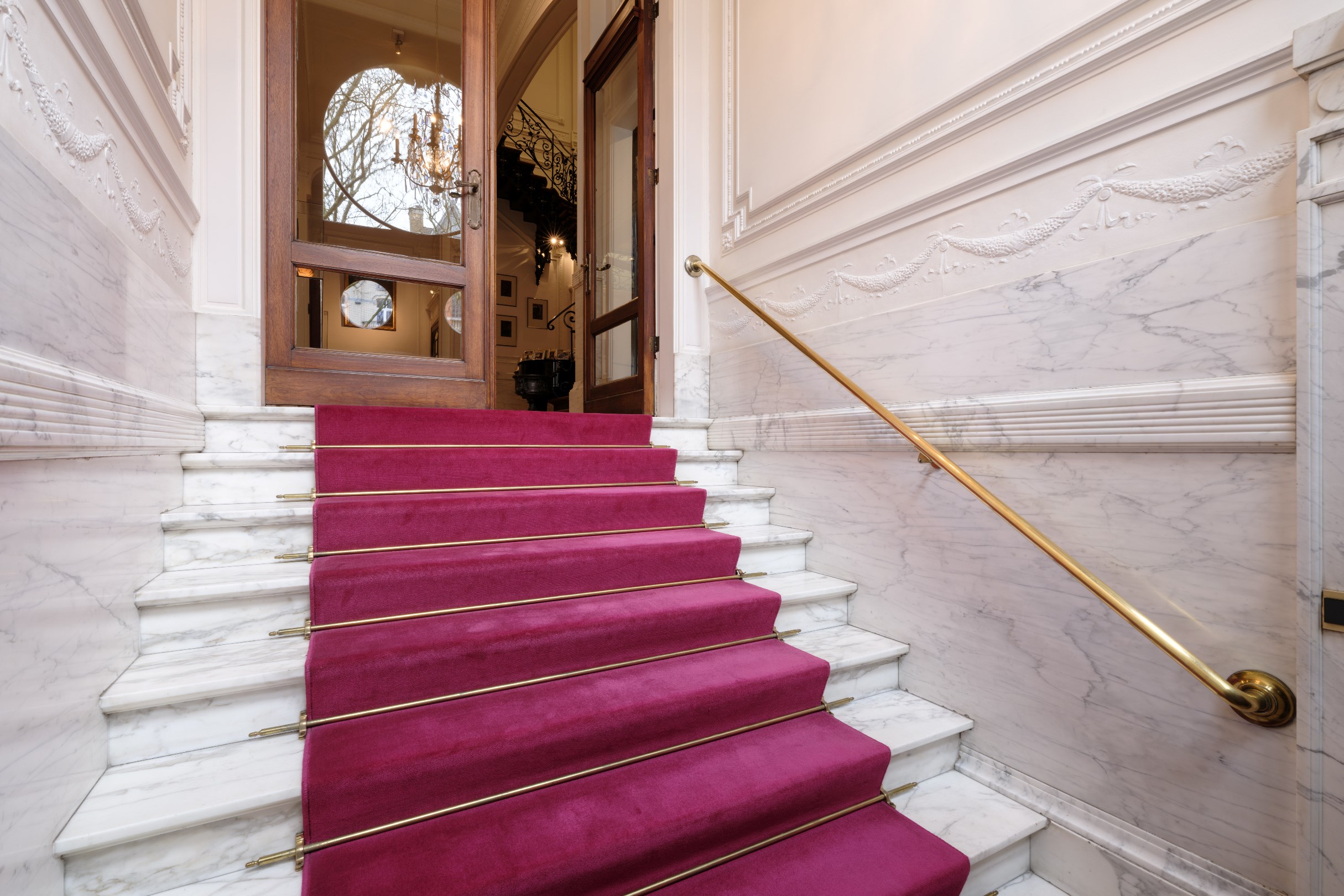 Une maison de maître unique et pleine de caractère - photo 2