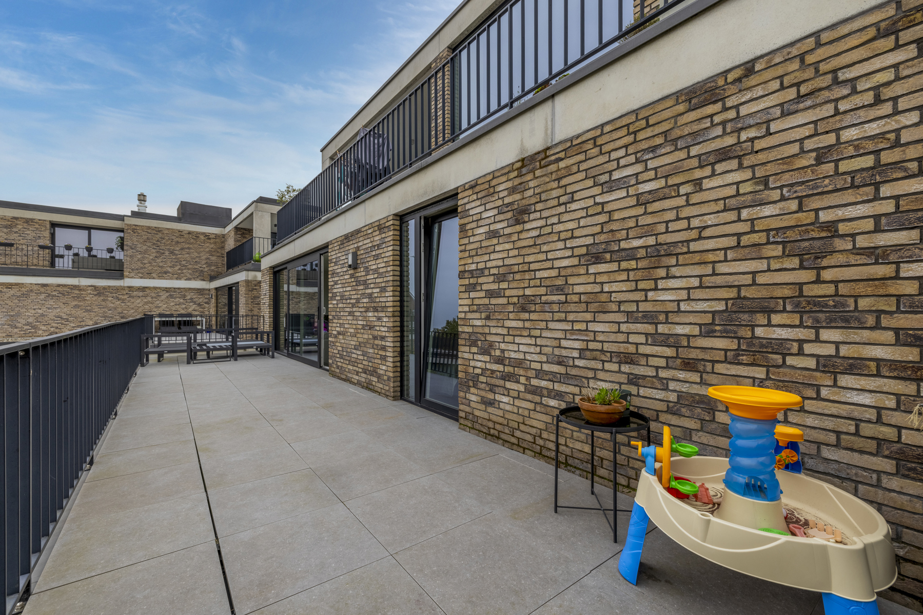 Energiezuinig NB appartement 2slpk, groot terras &amp; 2 parkpl. - foto 2