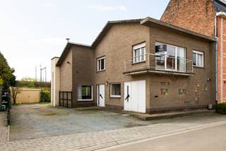 Te renoveren woning in doodlopende straat!