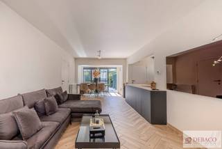 Prachtig gelijkvloers app. met tuin en EPC A op toplocatie!Welkom in dit prachtig en energiezuinig gelijkvloers appartement met mooie tuin te...