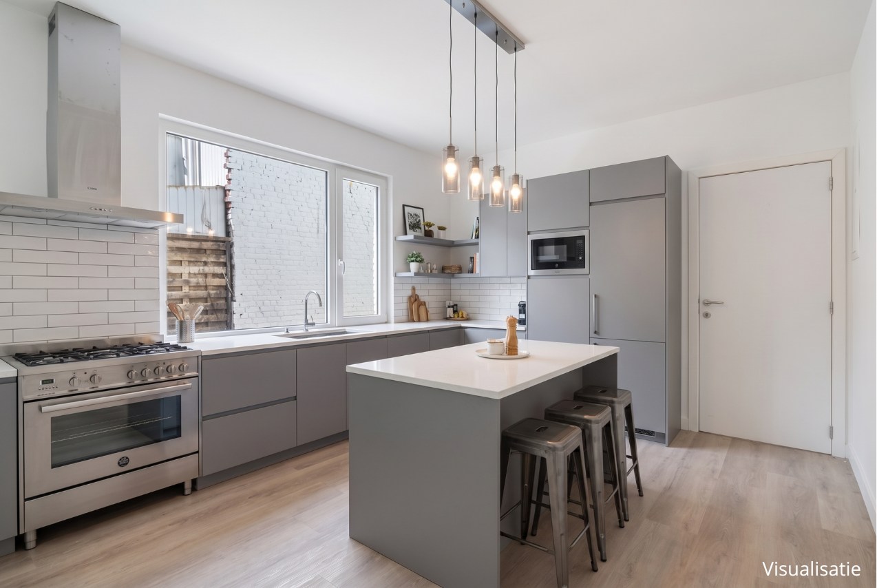 Net gerenoveerde woning met loods nabij centrum Kortrijk - foto 2