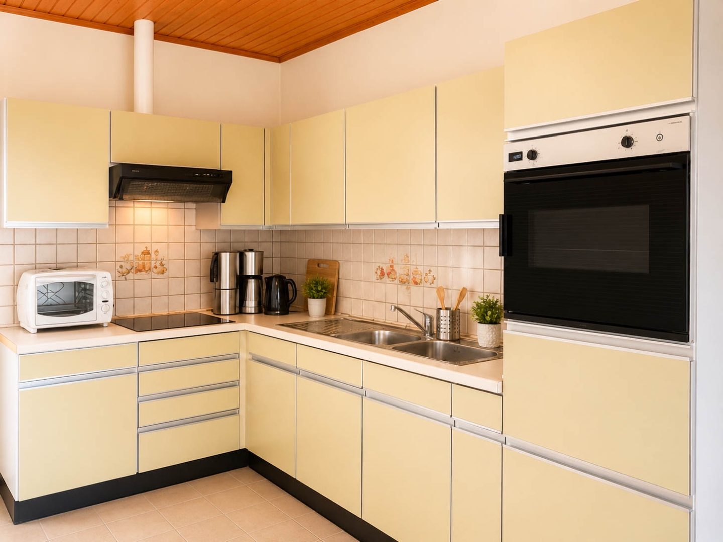 Te koop, grote burgerwoning met ruim leefvolume in centrum Ronse - foto 5
