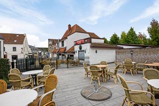 Restaurant ‘Het Heukske’ met bovenliggende woonst te koop in het gezellige Kanne, Riemst.Bent u op zoek naar een unieke kans om een gevestigde...