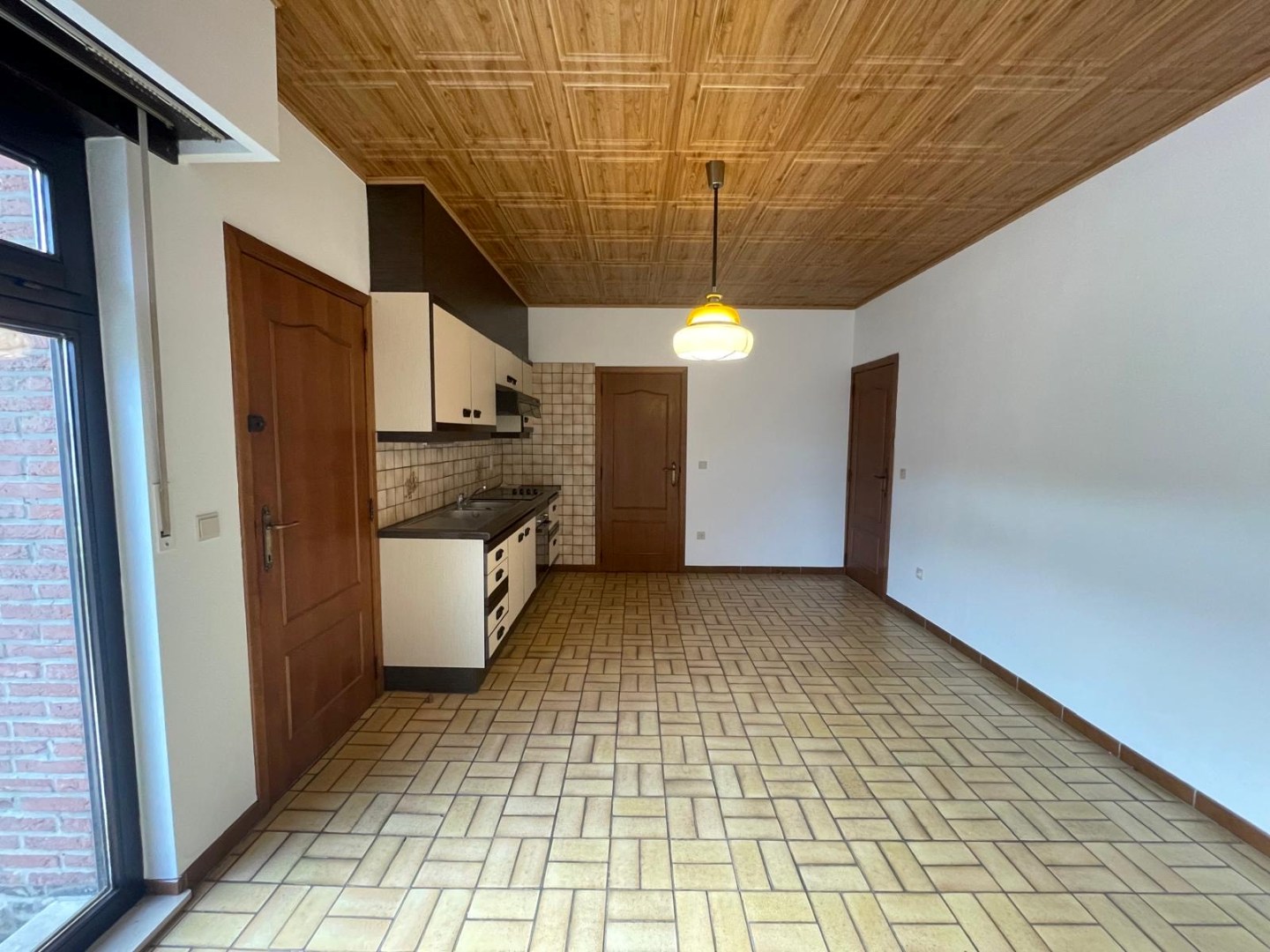 Gelijkvloerse huurwoning met 3 slaapkamers en inpandige garage te Geel (Bel)! - foto 5