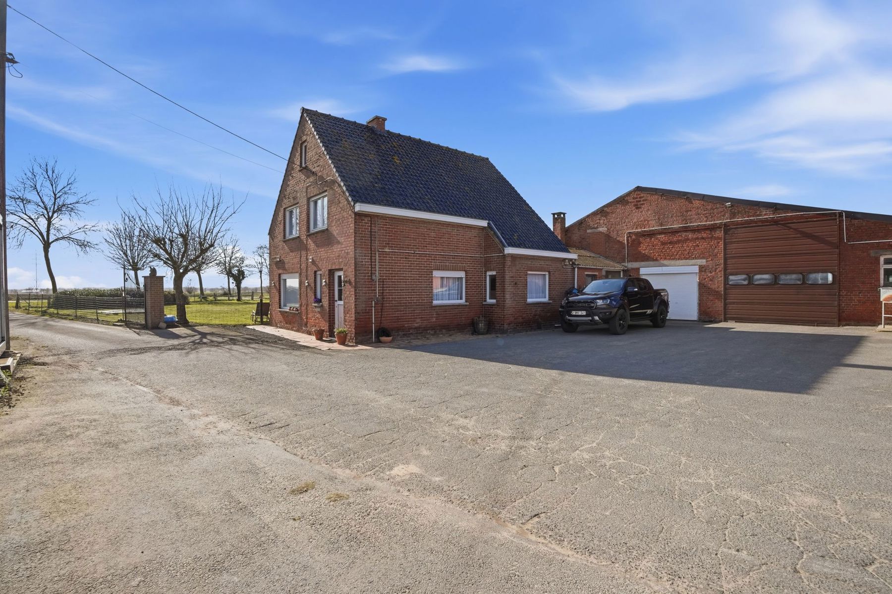 Charmante hoeve op ca. 1ha en verzicht. - foto 4