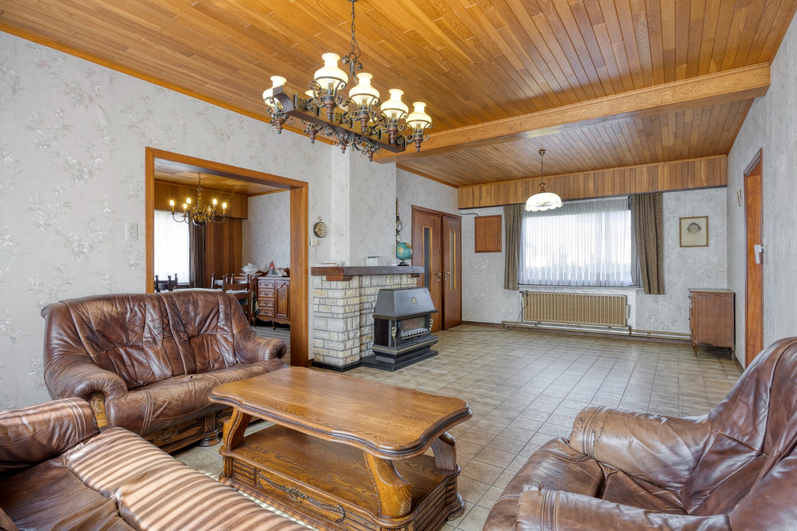 Ruime te renoveren woning met uitbreidingspotentieel en zonnig perceel van 1.738 m² ! - foto 5