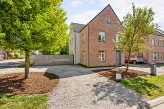 Charmante landelijke hoekwoning met aangelegde tuin, gelegen in een rustige en kindvriendelijke woonwijk op wandelafstand van het centrum van...