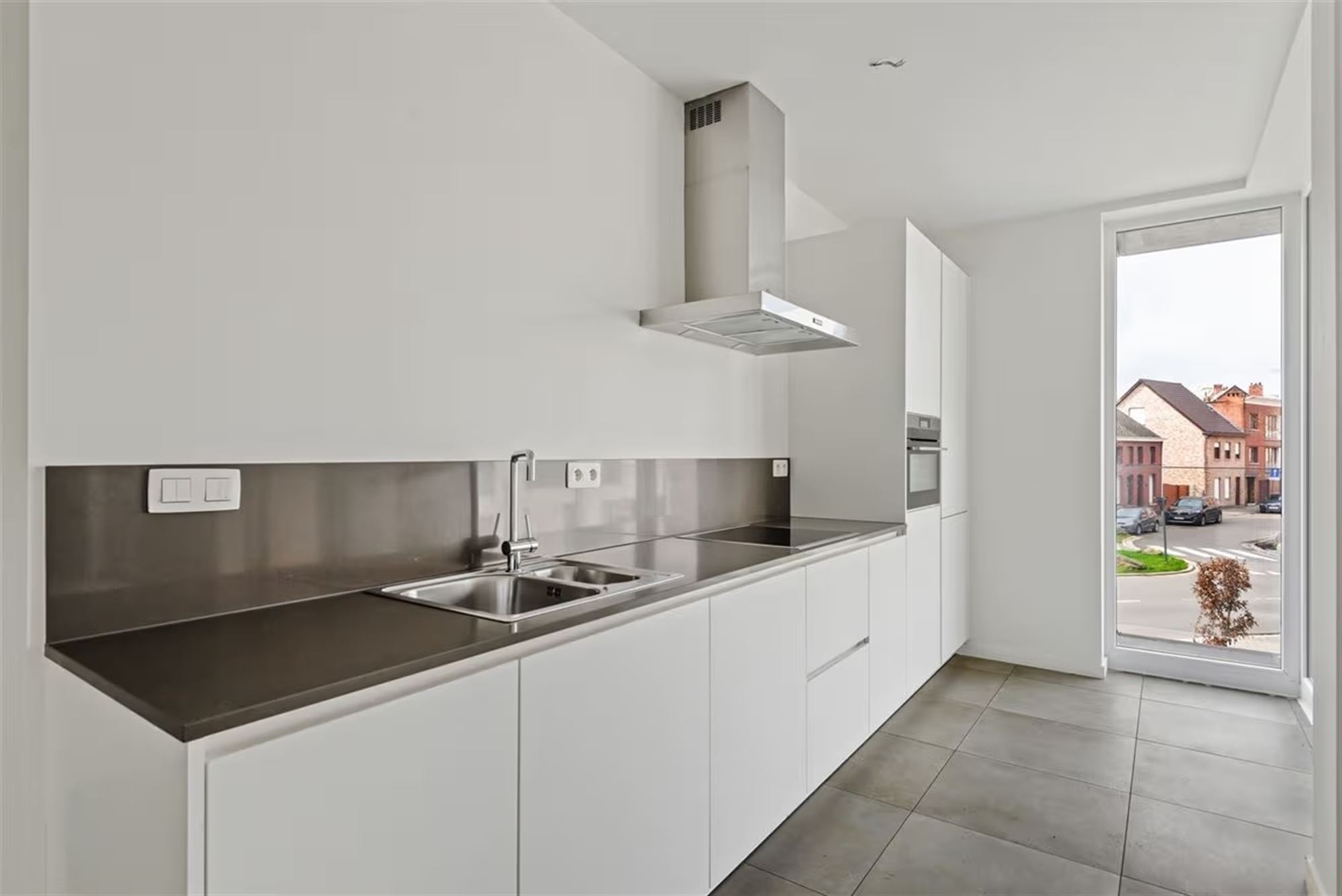 Apartment - photo 3