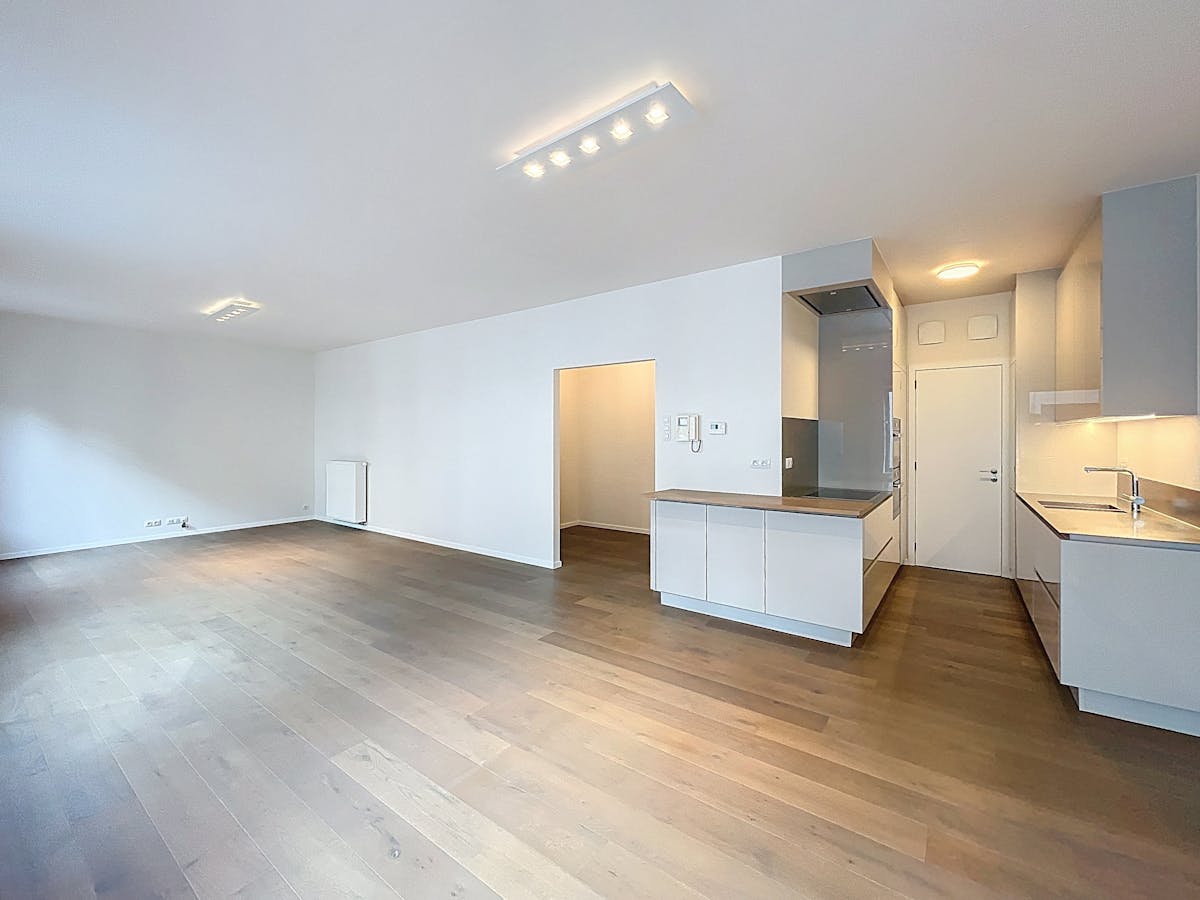 Brussel - Ruim 3 slaapkamer appartement in het centrum - foto 4