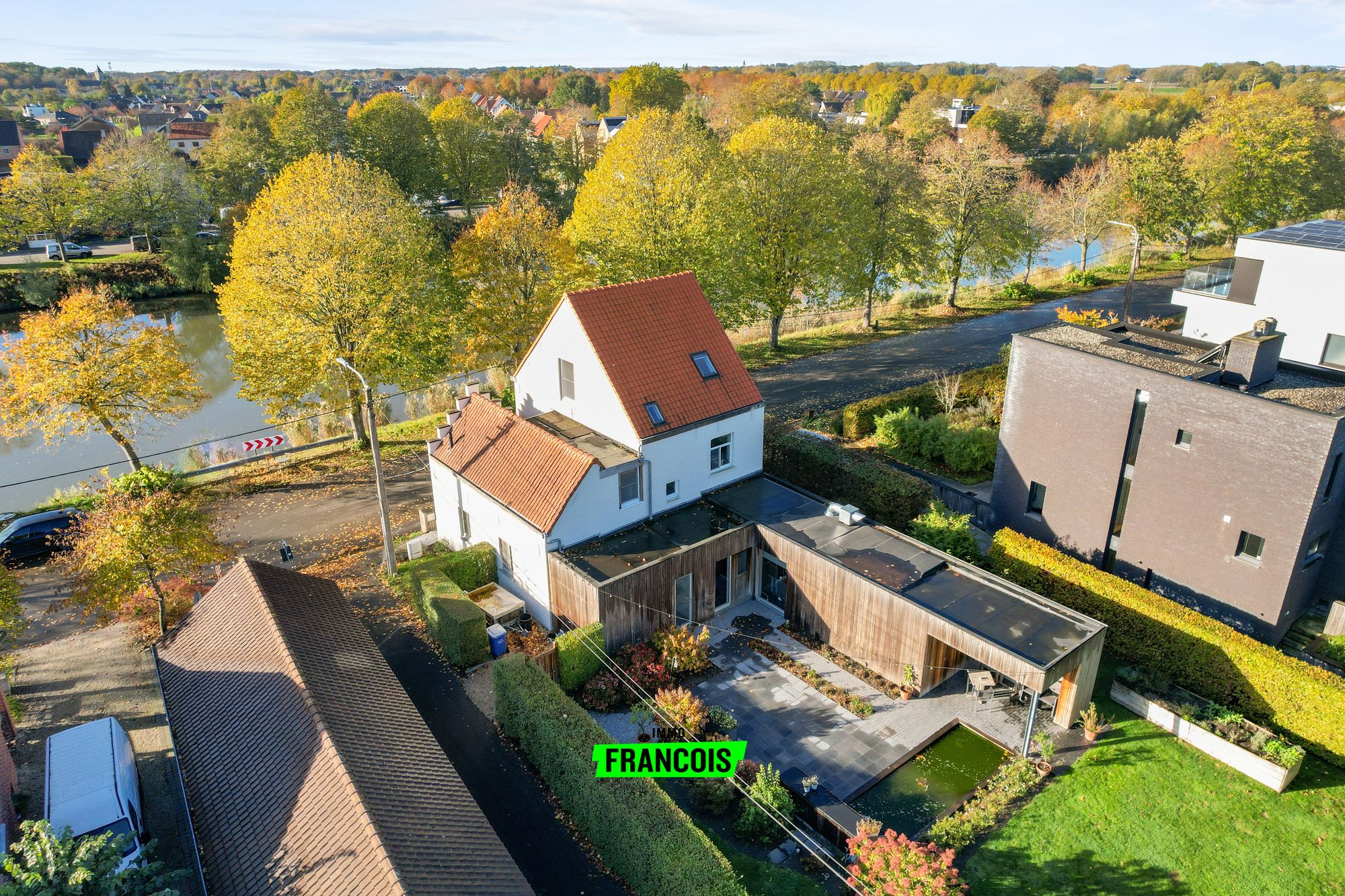 Karaktervolle woning op idyllische ligging te Bellem - foto 2