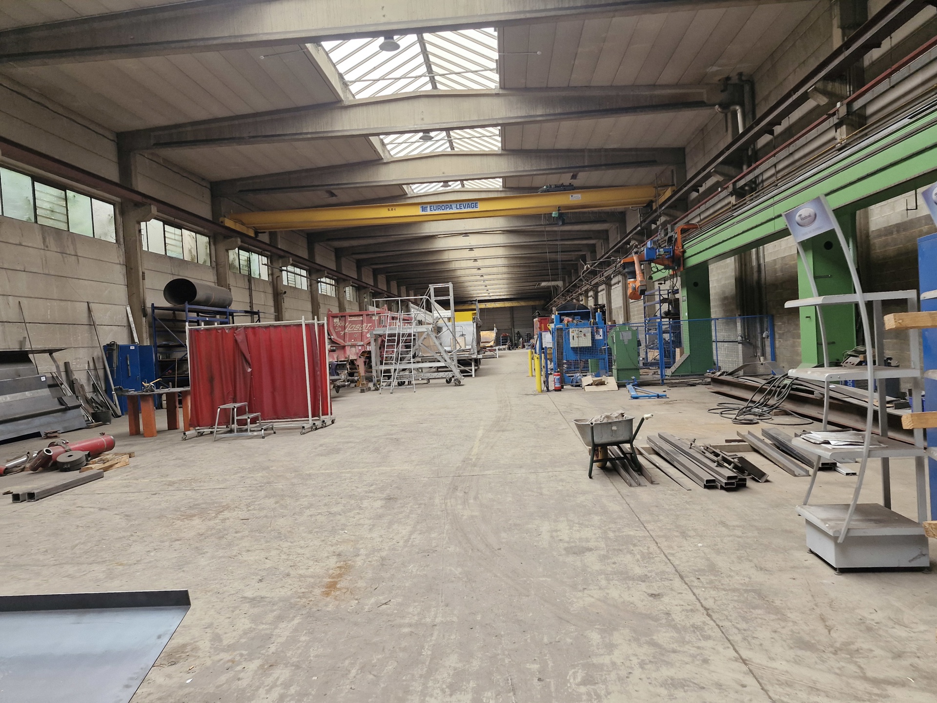 Commercial à louer à Manage - photo 4