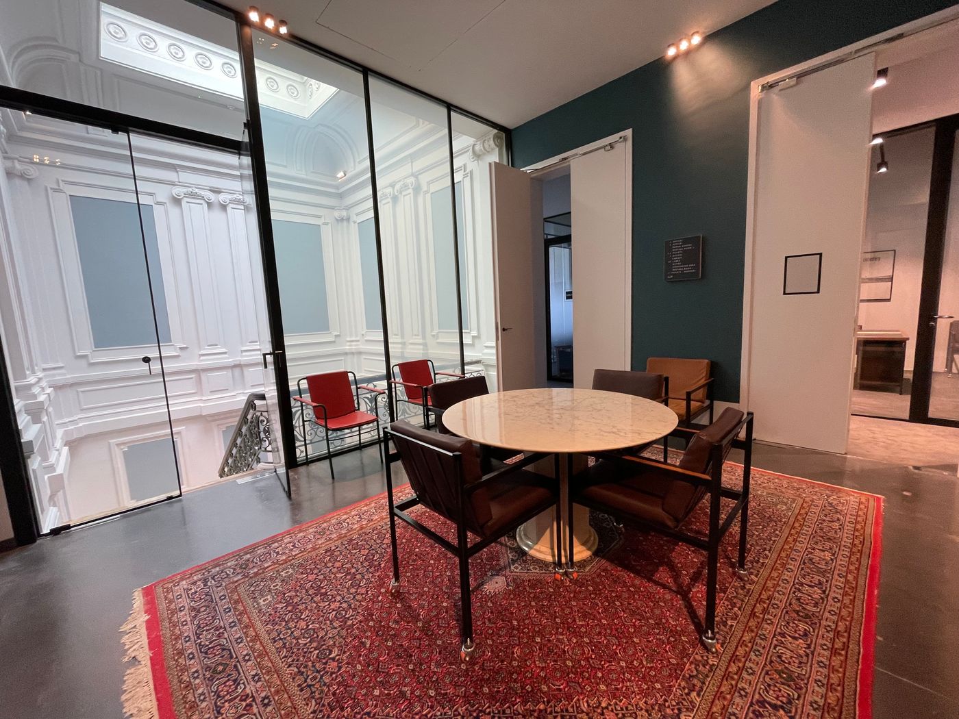 Bureaux de caractère dans un bel immeuble le long de la Coupure à Gand - photo 2