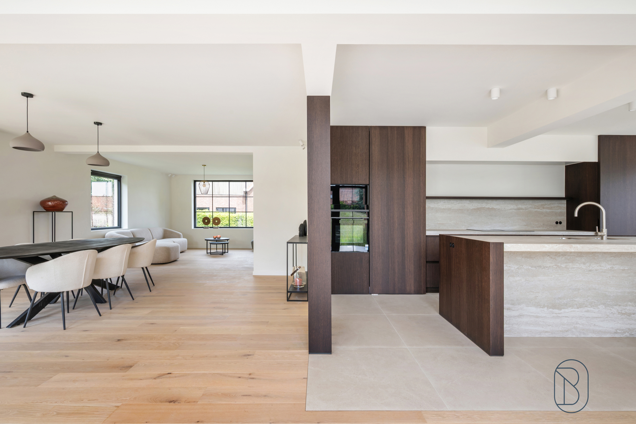 Prachtig gerenoveerde charmante villa met bijgebouw, op 1448m2!  - foto 2