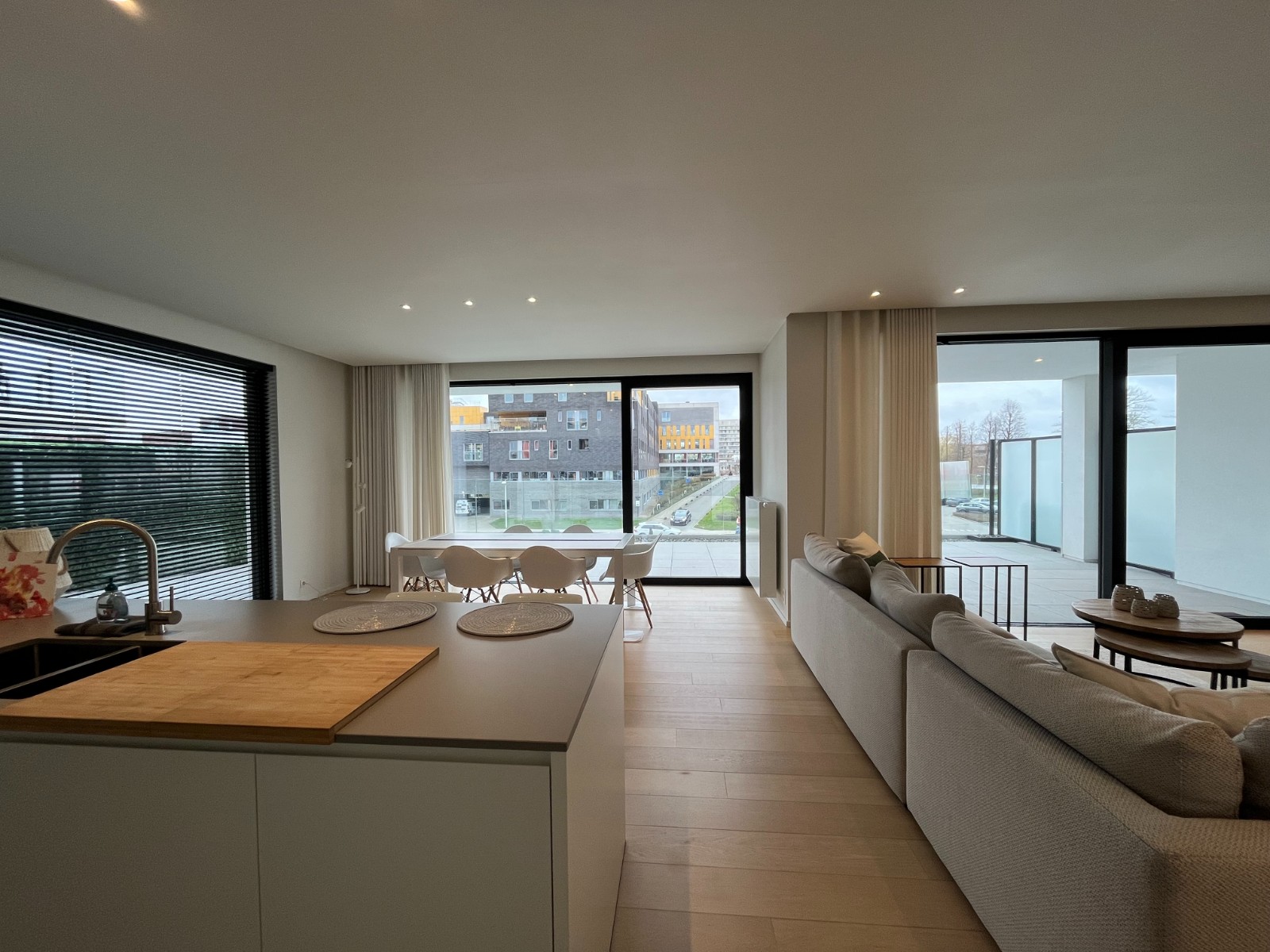 Luxueus nieuwbouwappartement op de Zuiderpromenade te huur - 150m² met 3 slaapkamers - photo 2