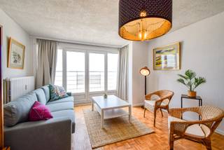 Op zoek naar een sfeervol appartement met frontaal zeezicht? Dit instapklare, gemeubelde appartement op de zevende verdieping biedt u dagelijks...