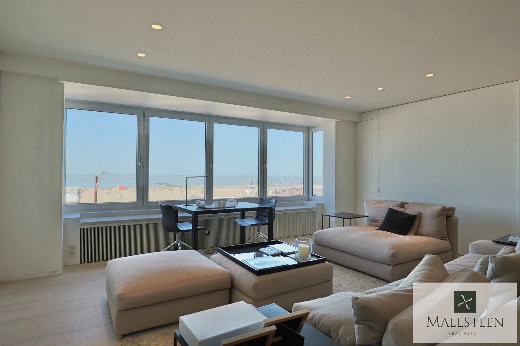 Frontaal zeezicht op het Rubensplein in Knokke - foto 5