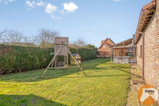 LOKEREN - Ruime woning met veel mogelijkhedenOp zoek naar een woning met ruimte, flexibiliteit en potentieel? Deze veelzijdige eigendom biedt een...