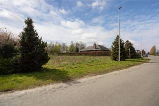 Twee Zuidgerichte Bouwgronden zonder Achterburen in rustige wijk nabij centrum Duffel Woningbeschrijving en indelingDeze twee aaneengrenzende...