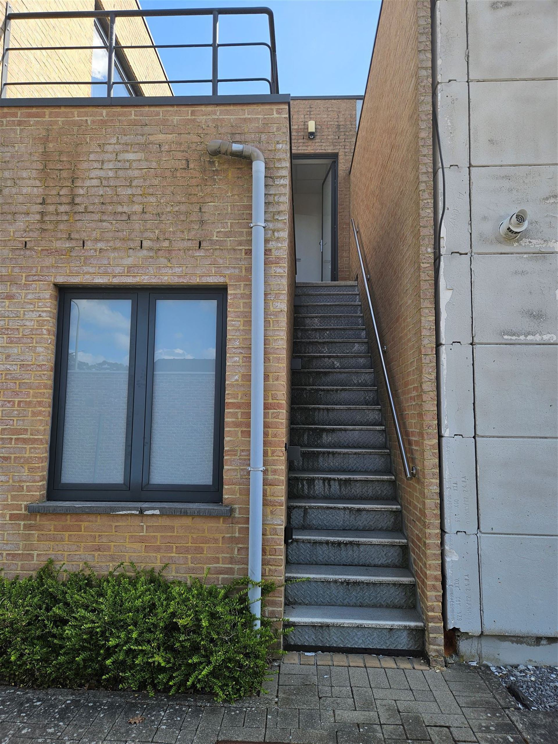 Commercial for rent in Houthalen - photo 3