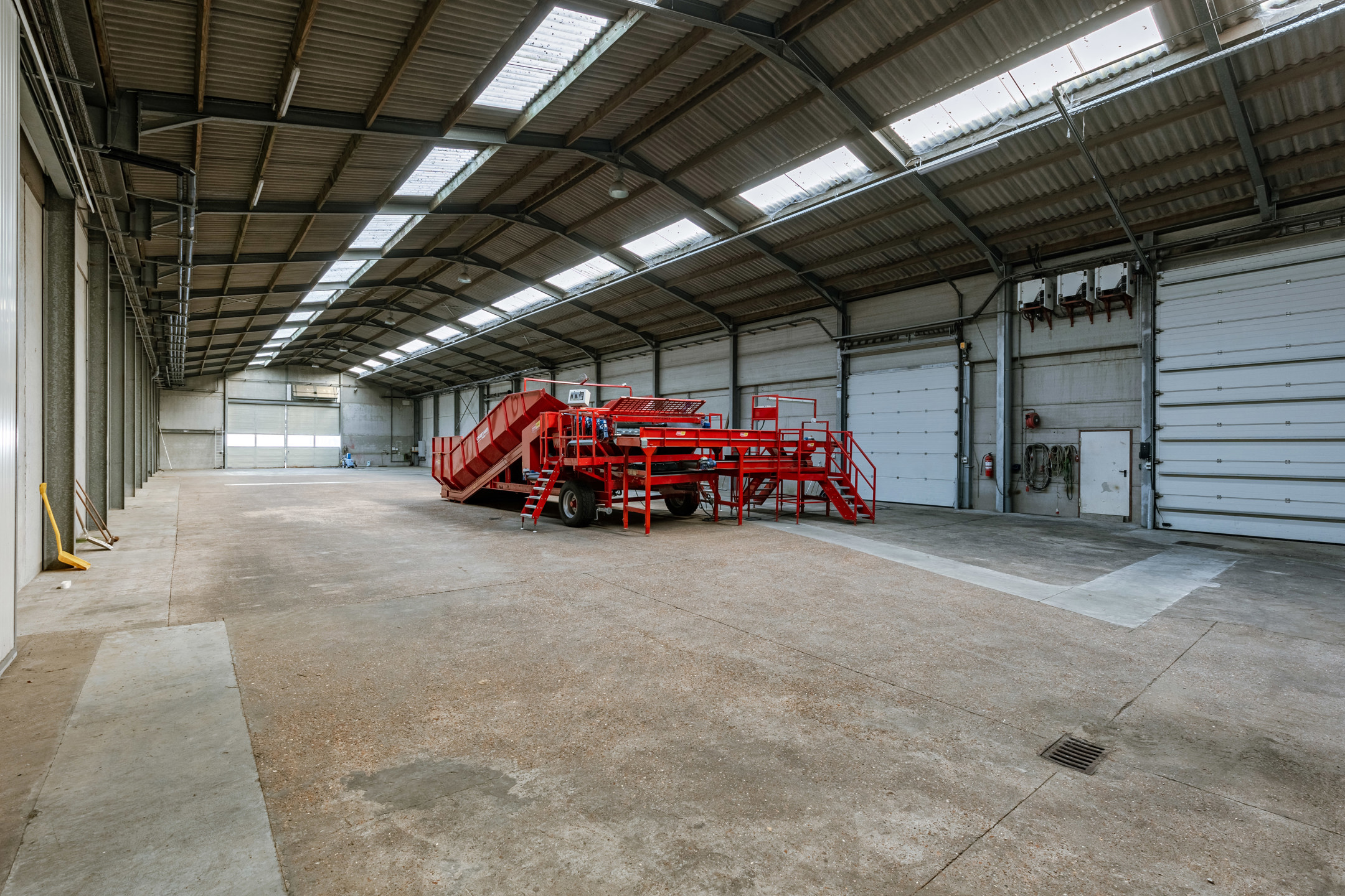 Opslag faciliteit (+7100m2) met diverse mogelijkheden! - foto 4