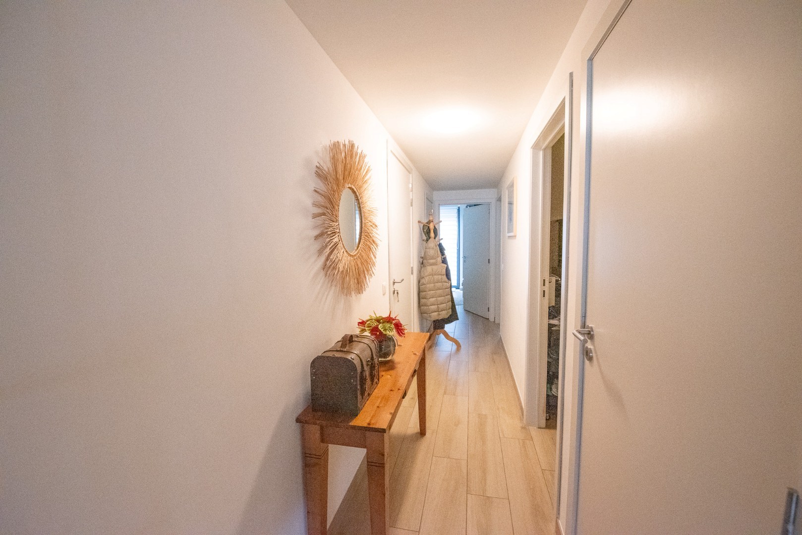 Instapklaar gelijkvloers nieuwbouwappartement vlakbij park Baron Casier. - foto 5