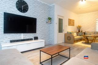 HOBOKEN | VERZORGDE GEZINSWONING MET VIER SLAAPKAMERS EN TUIN OP EEN TOTALE GRONDOPPERVLAKTE VAN 130m² | EPC C |Indeling als volgt: Gelijkvloers:...