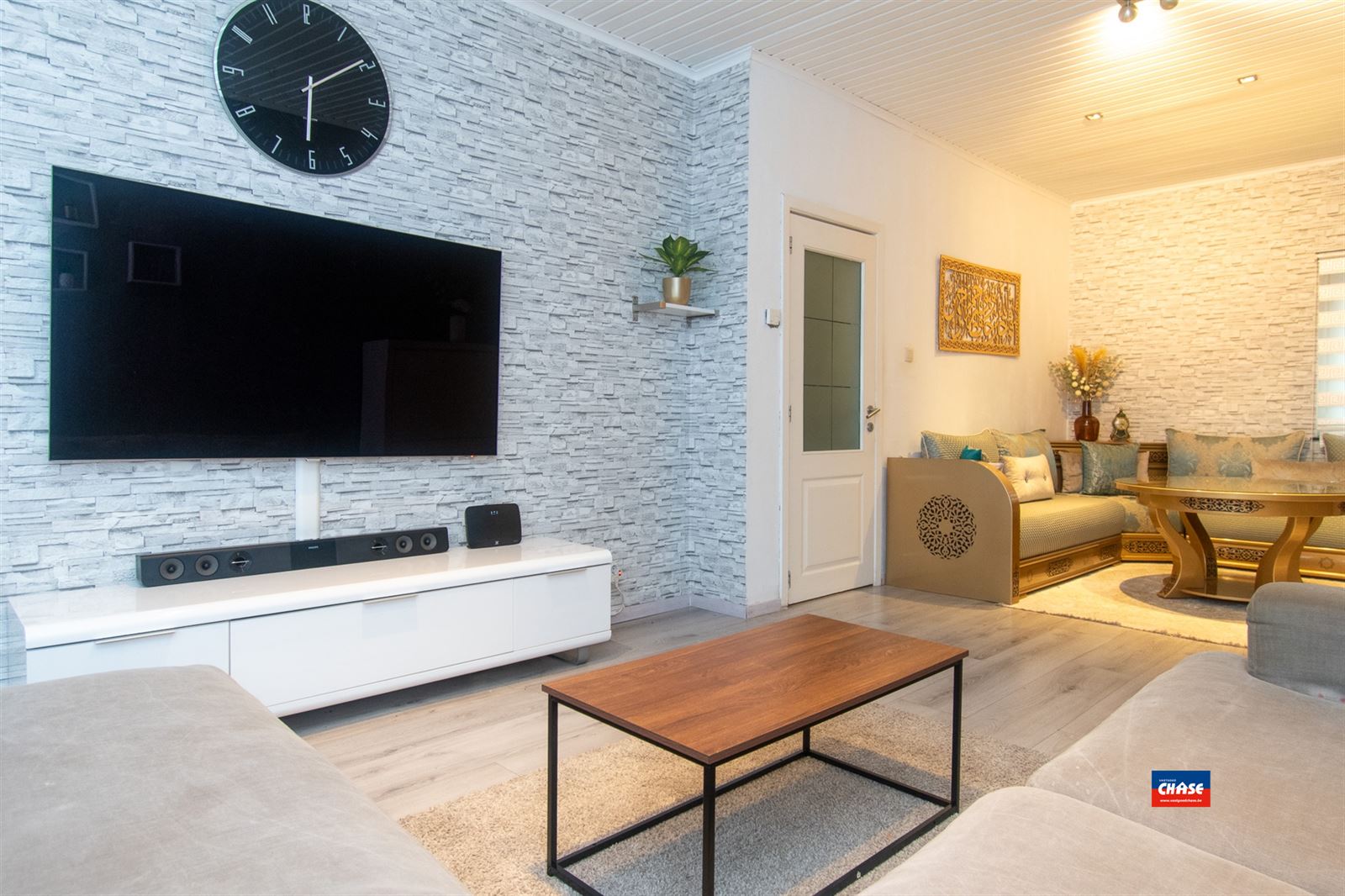 Gezinswoning met vier slaapkamers en tuin - foto 3