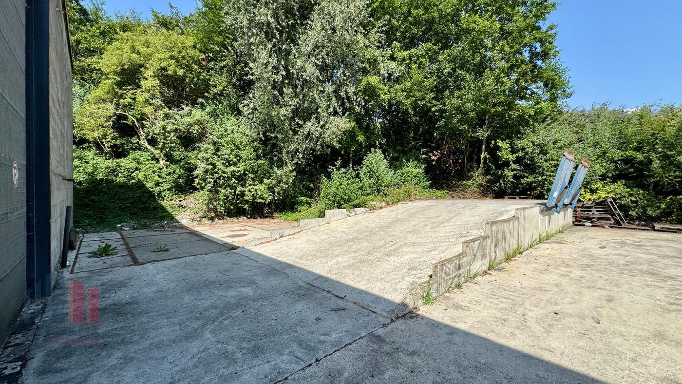 2.400 m² magazijnruimte met buitenruimte te huur - foto 3