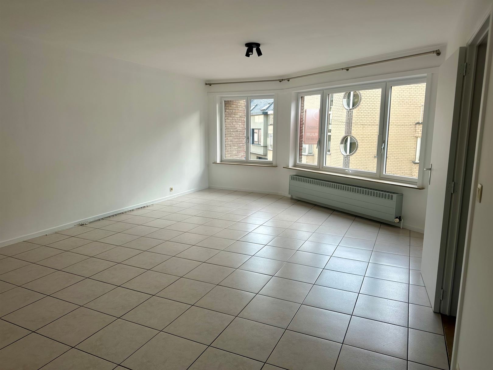 App met 2 slpk aan station Zottegem - foto 4