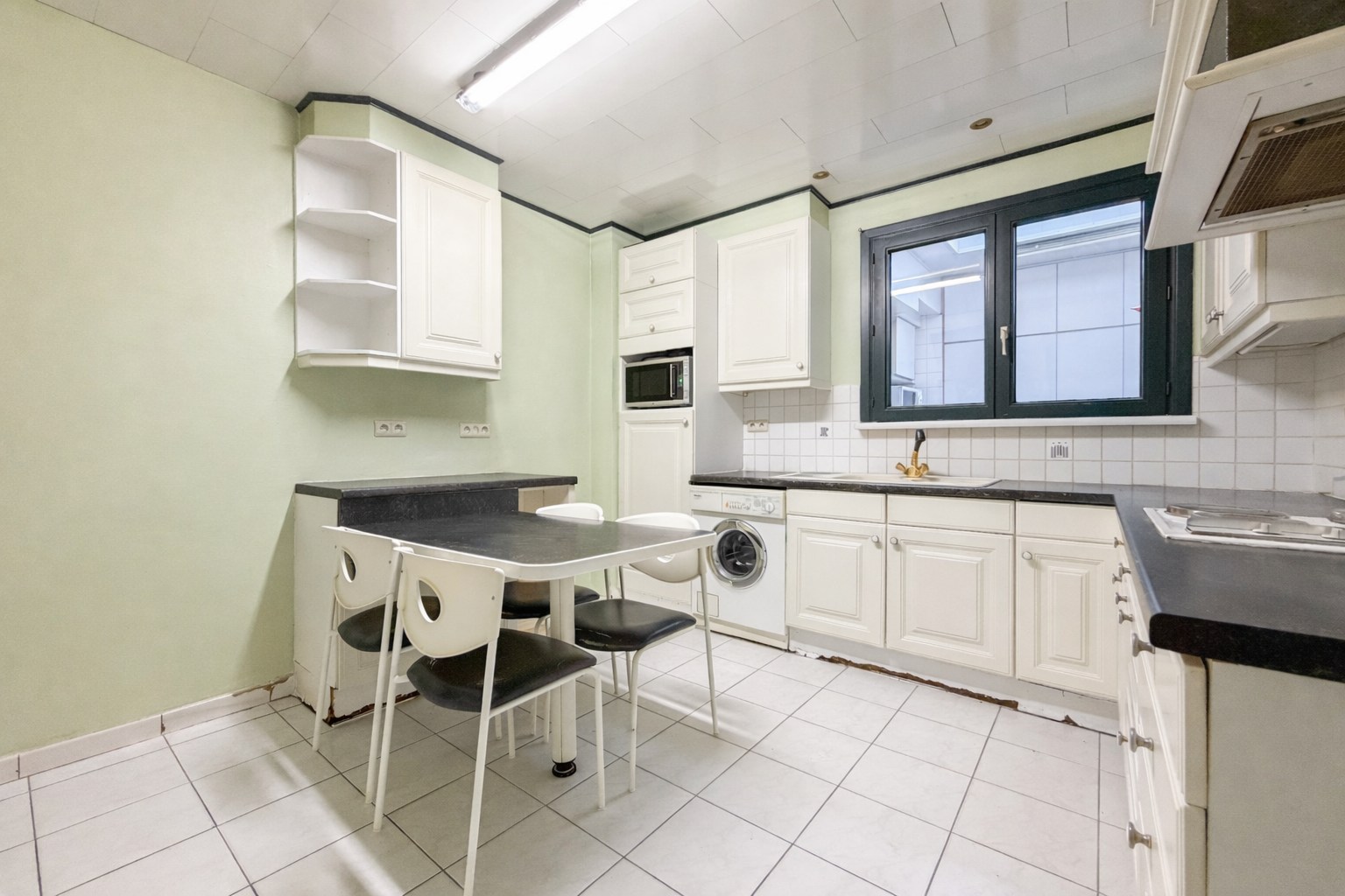 Handelspand bestaande uit winkel met woning, productieatelier en groot magazijn, Torhout - foto 5