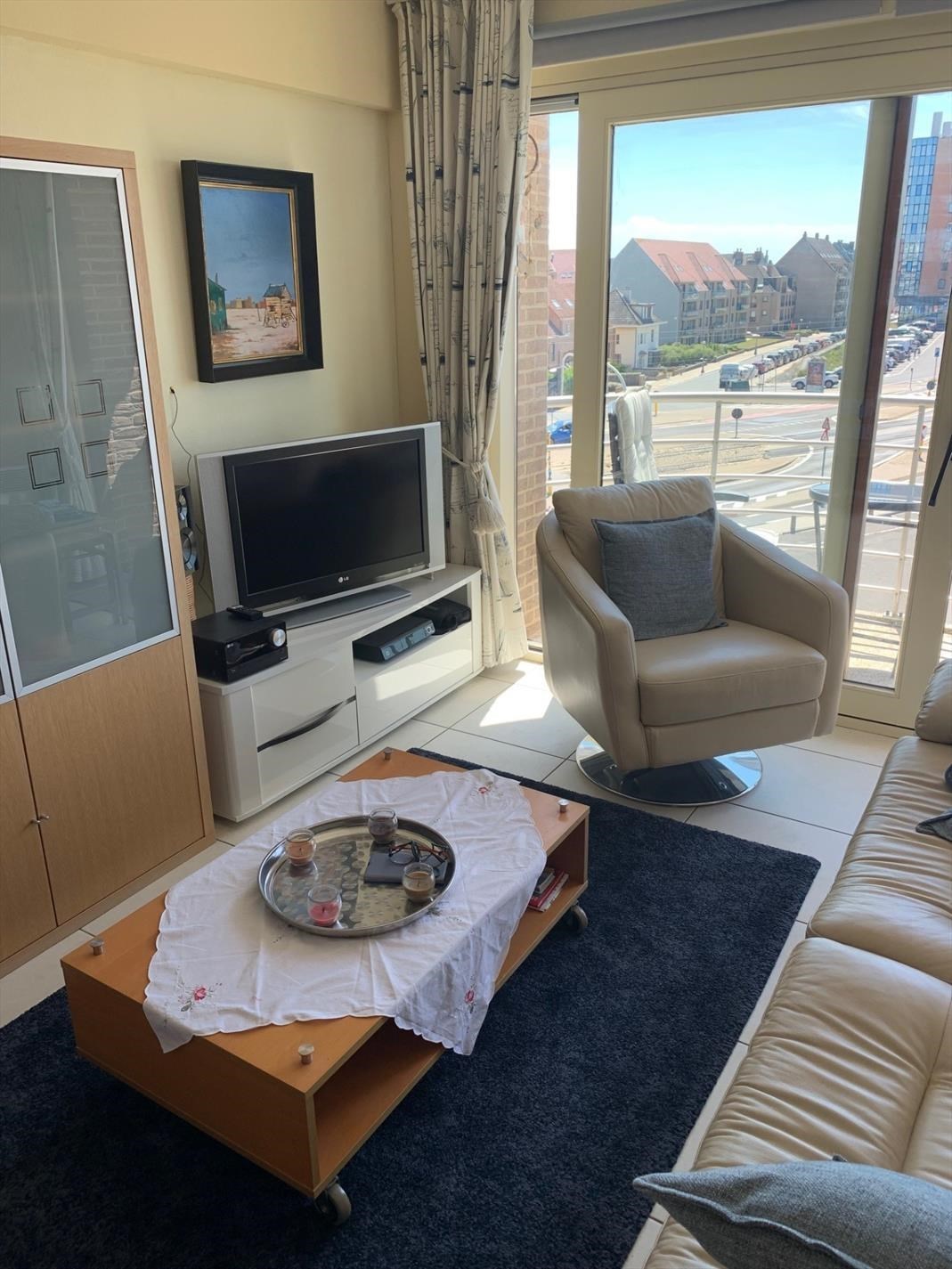 Gemeubeld appartement met twee slaapkamers - lateraal zeezicht op zonnig terras - foto 2