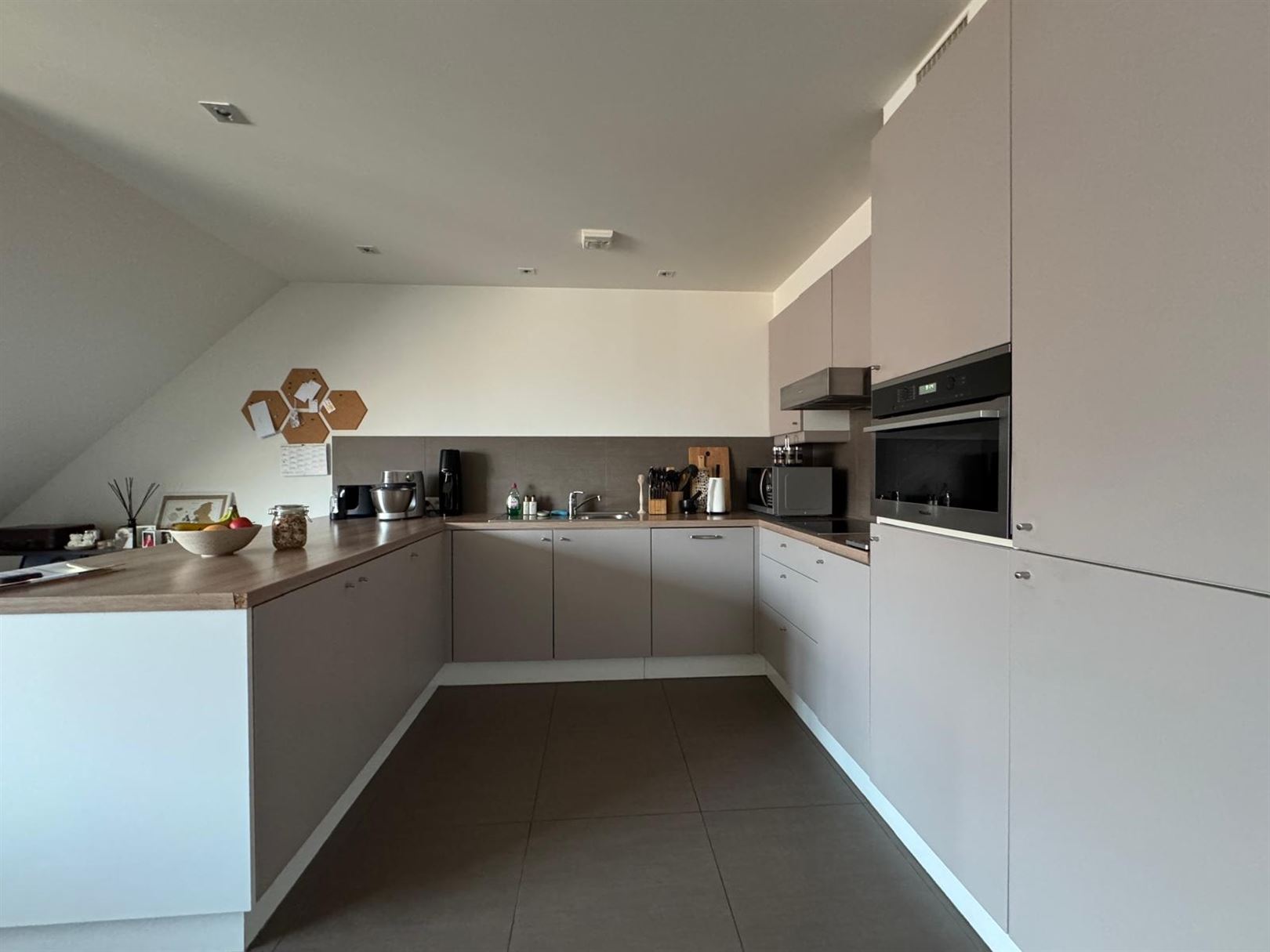 Modern duplex appartement met terras - foto 4