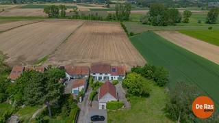 EERSTE BEZOEKDAG ZATERDAG 13 JUNI 2026 VAN 9U TOT 12U (ENKEL OP AFSPRAAK!!)BRAKEL – Unieke eigendom met twee woningen op ca. 48 areIn het rustige en...